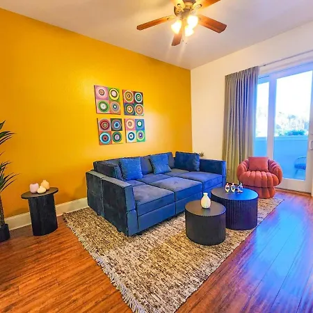 30A Signature King Suite With Parking, Pool And Balcony In Santa Rosa Beach